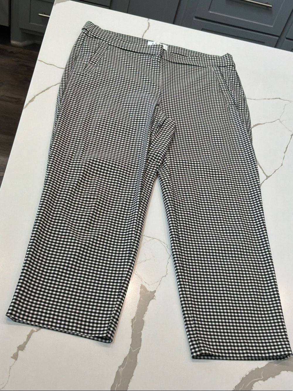 Elle Medium Capri Black and White Gingham Chino Pants